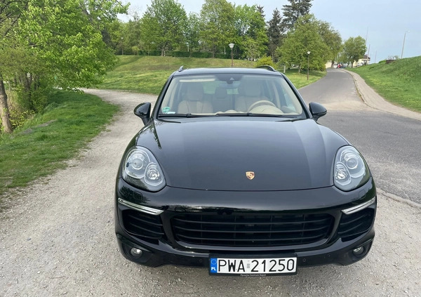 Porsche Cayenne cena 176000 przebieg: 122000, rok produkcji 2016 z Wągrowiec małe 466